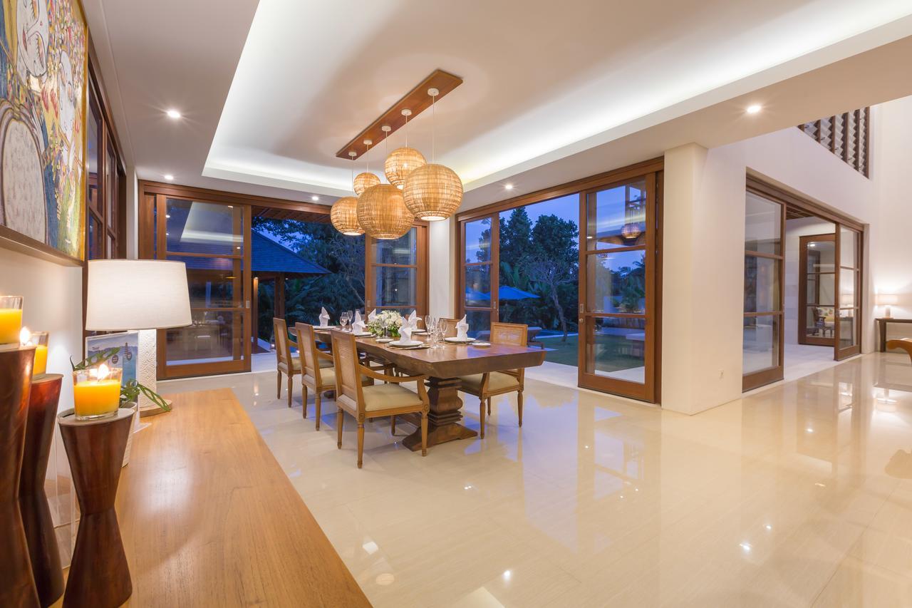 Villa Rusa Biru - Modern Villa With Private Pool And Cook In The Heart Of Berawa Canggu  Exterior photo